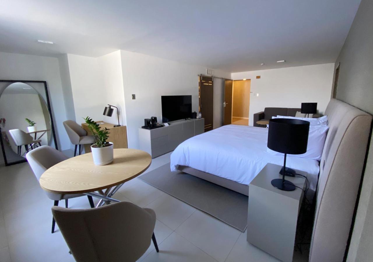 Eurobuilding Tama San Cristobal Hotel ภายนอก รูปภาพ