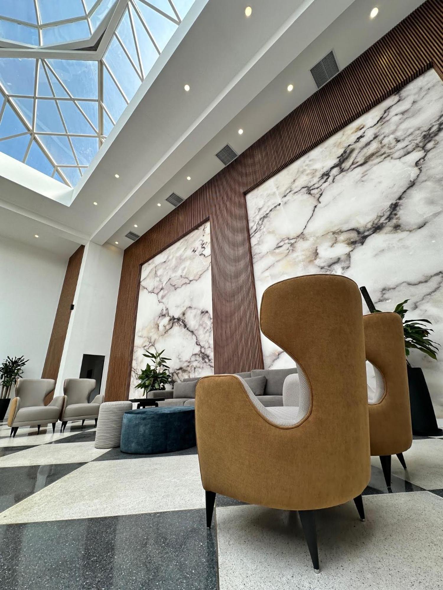Eurobuilding Tama San Cristobal Hotel ภายนอก รูปภาพ